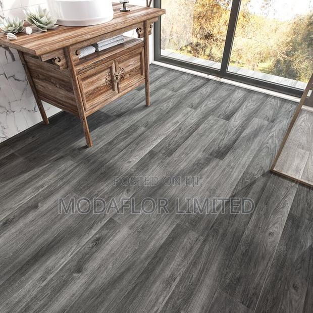 Elegant Durable Laminate Flooring | 8mm 12mm - main view