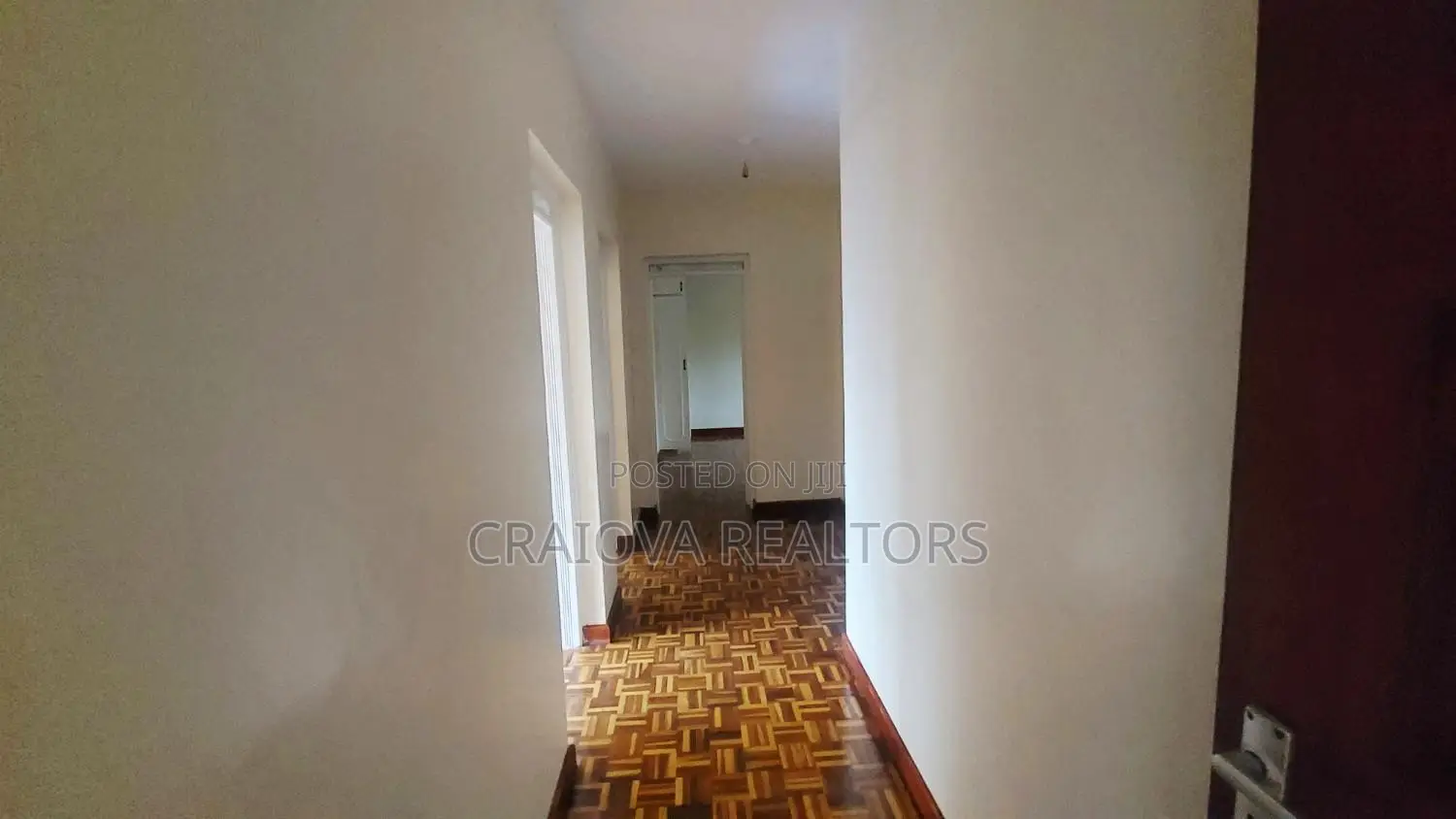3bdrm Apartment in State House Area for sale