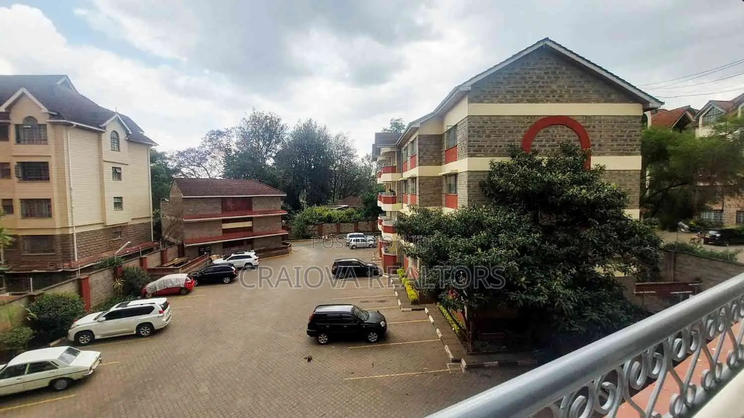 3bdrm Apartment in State House Area for sale