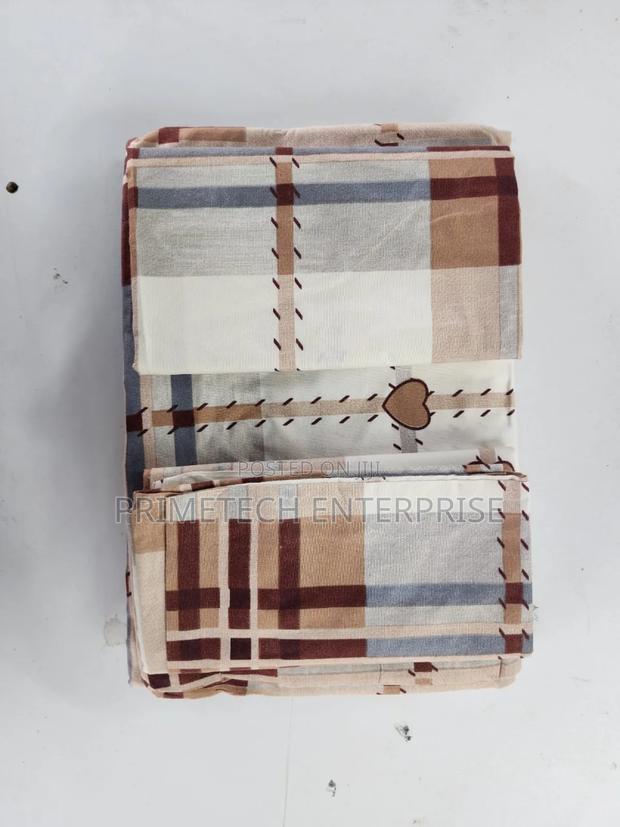 4pcs Bedsheets Set 2 Pillow, 2 Bedsheets - main view