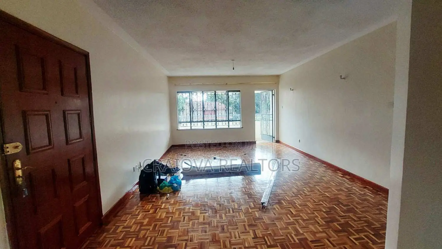 3bdrm Apartment in State House Area for sale