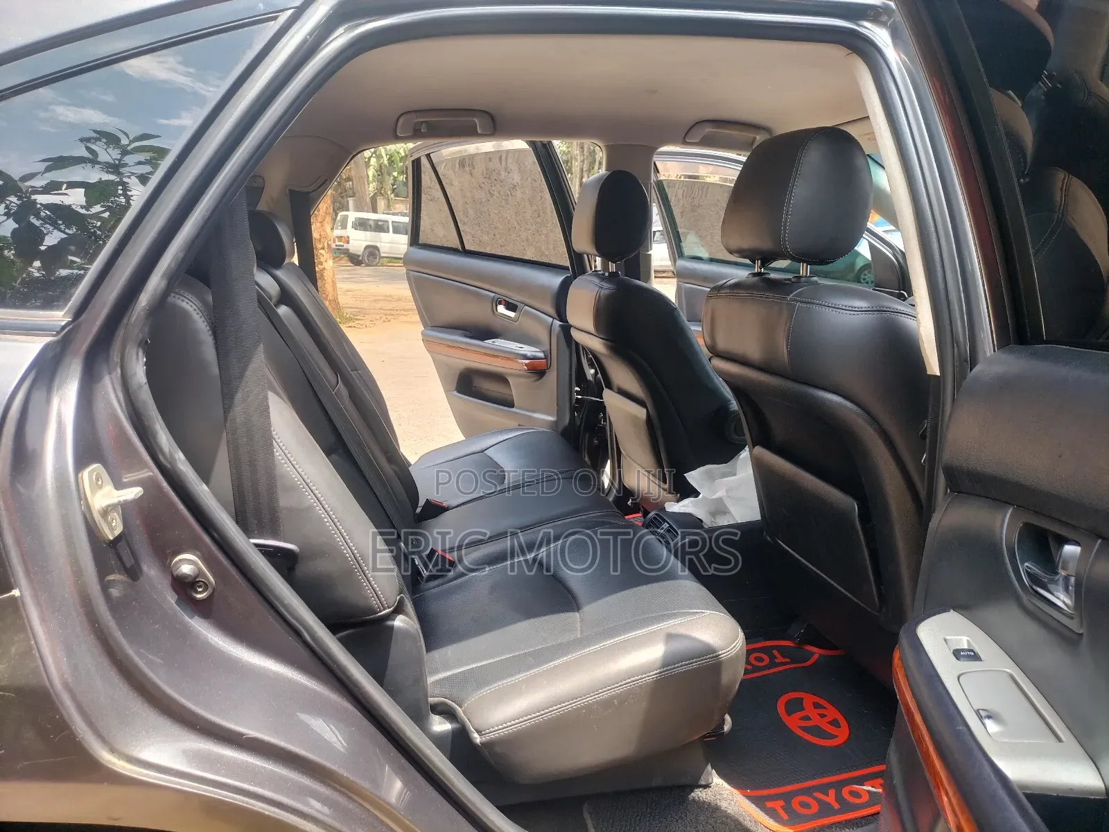 Toyota Harrier 2010 Gray