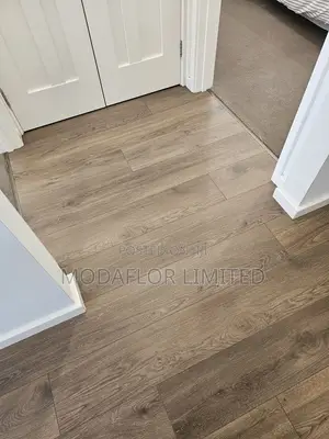 Modern Finish Laminate Flooring | Easy Interlock System