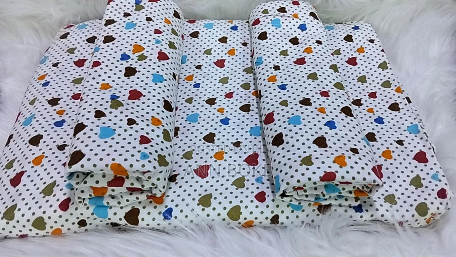  *4 Pc Bedsheets* 
2 PCS Bedsheets 
2 PCS Pillow Cases Cotton