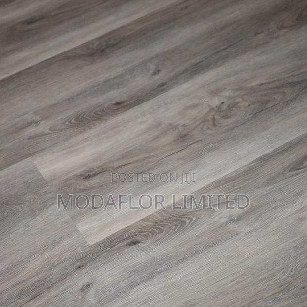Water-Resistant Laminate Floor Boards | 8mm 12mm