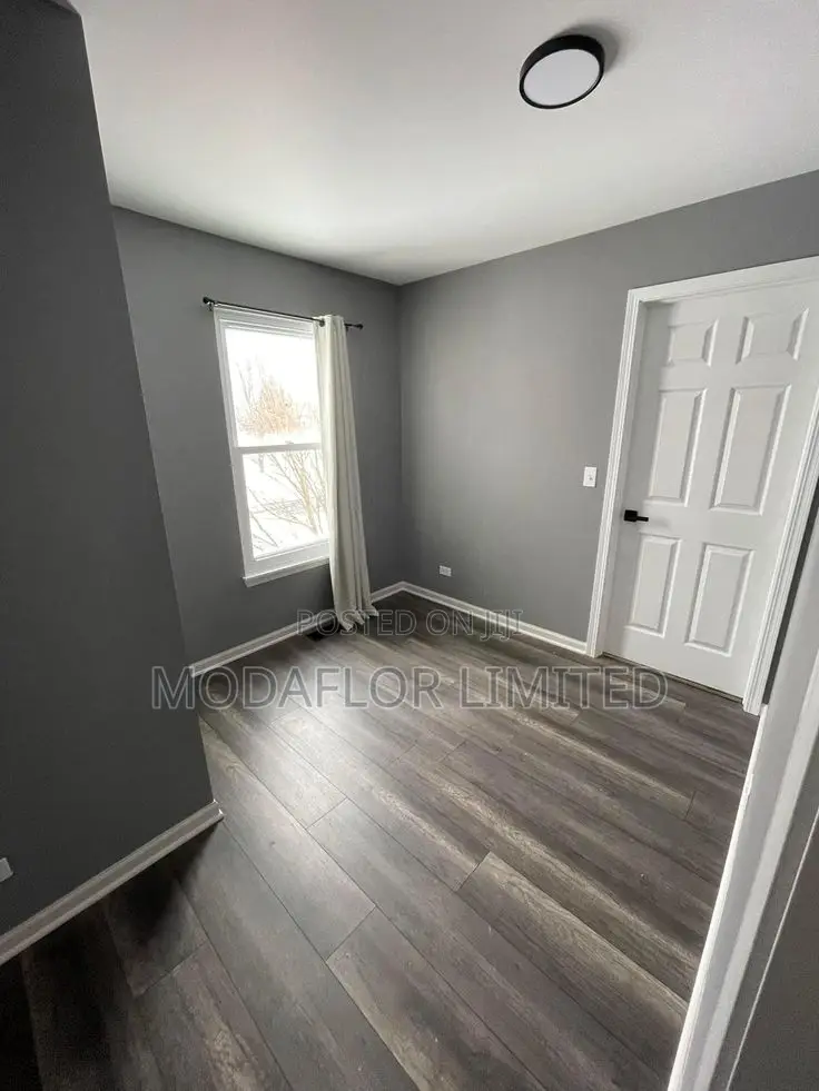 Affordable Laminate Flooring | 8mm 12mm Thickness