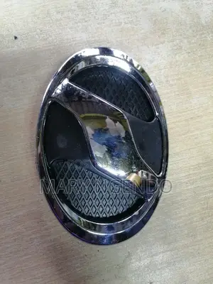 Grill Logo for Toyota Vitz