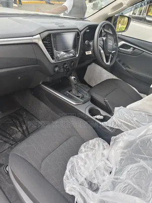 New Isuzu D-MAX 2025