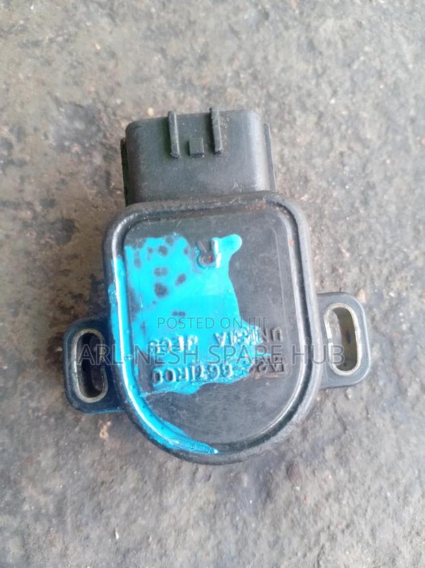 Subaru Ej20 Engine Throttle Sensor - thumbnail 2