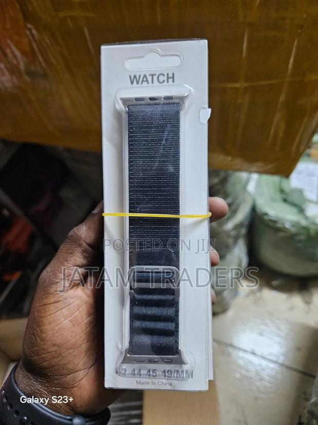 Phone/Camera Tripod With Phone Holder - thumbnail 2