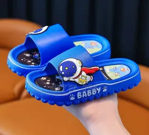 Boy's Slides 
Size: 26-39