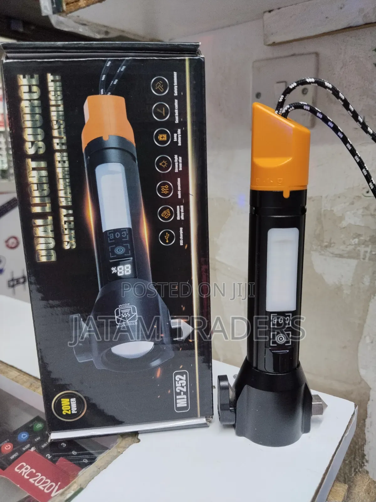 Flashlight With Safety Hammer