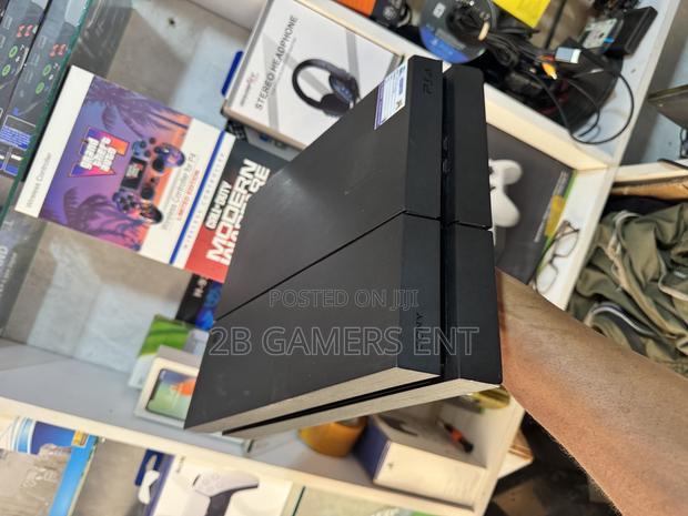 Ps4 Standard 1tb Plus Fc26 - thumbnail 2