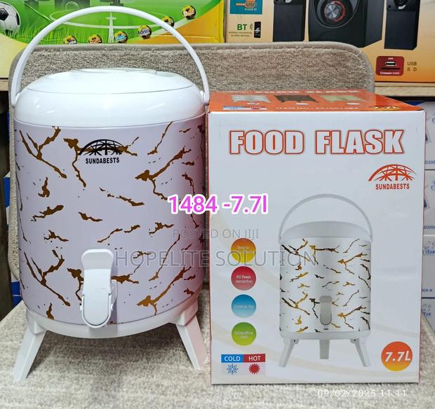 7.7 Marble Tea Urn