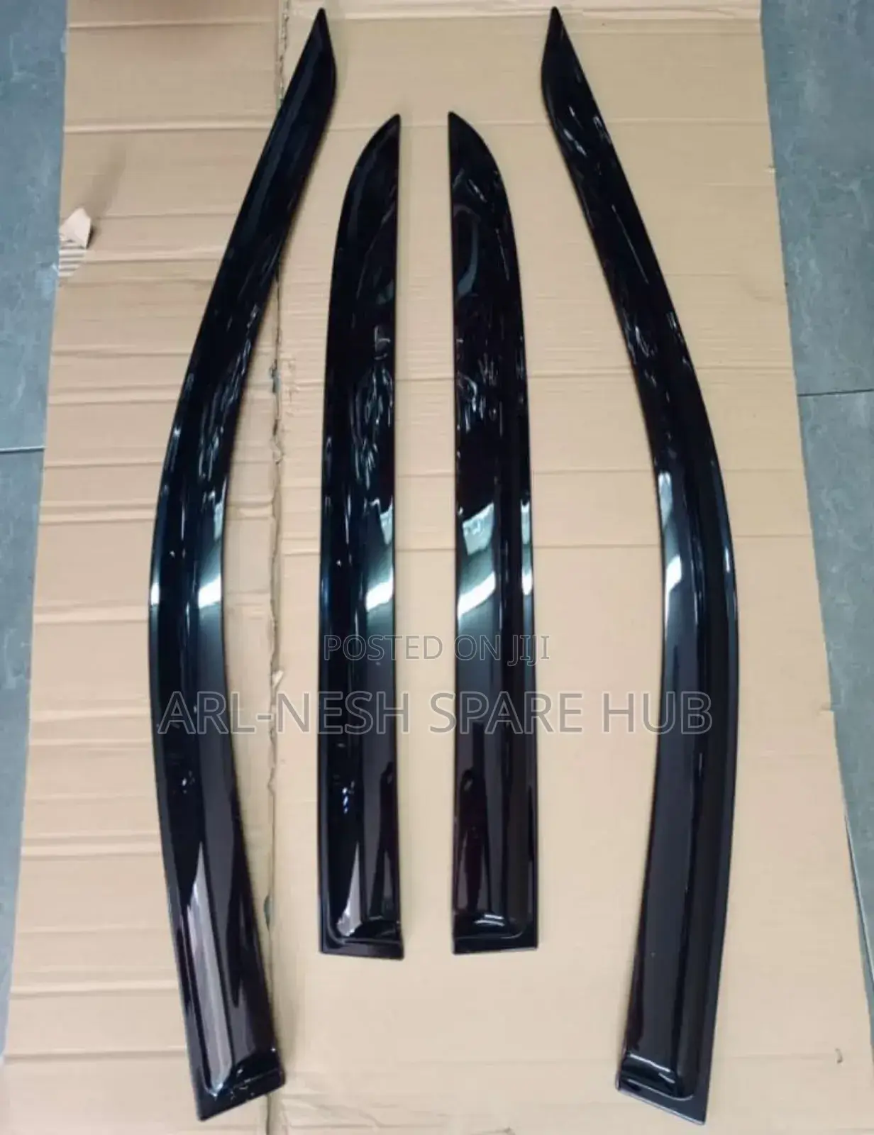 Toyota Auris Windbreakers