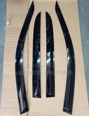 Toyota Auris Windbreakers