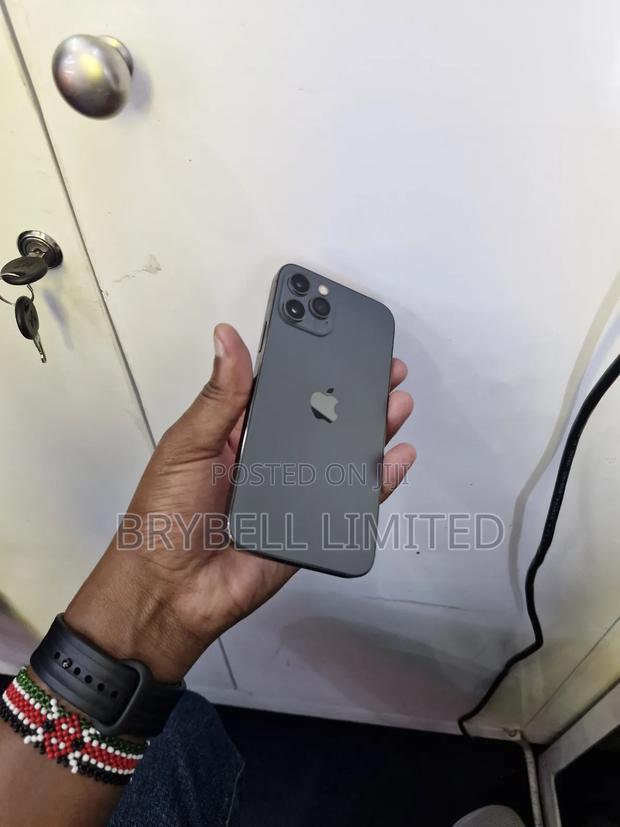 Apple iPhone 12 Pro 256 GB Black - thumbnail 9