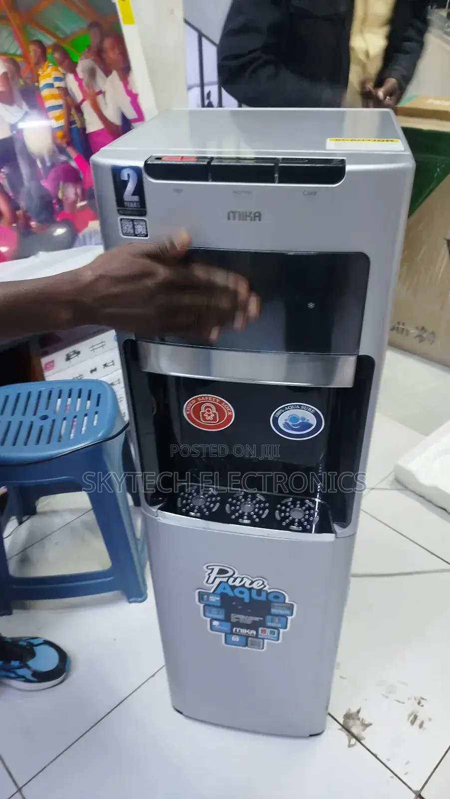Mika Water Dispenser With Compressor