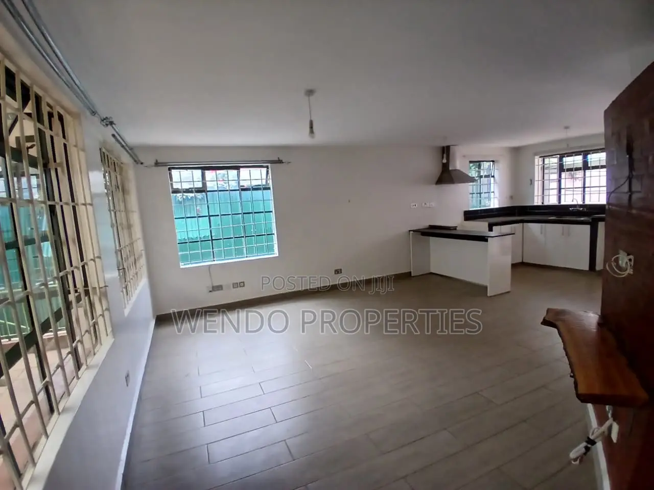 2bdrm Duplex in Karen C for rent