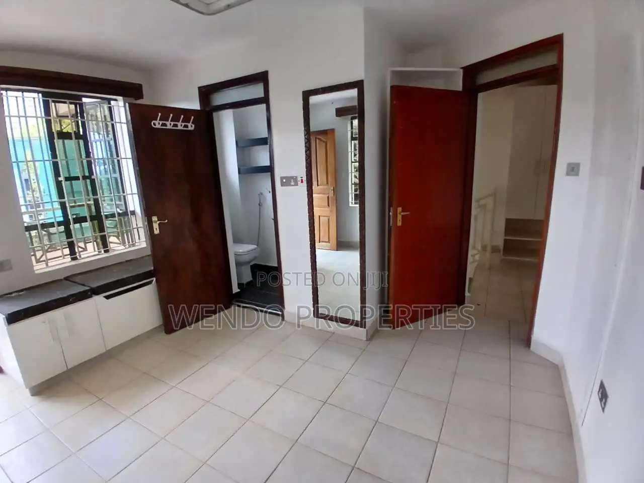 2bdrm Duplex in Karen C for rent