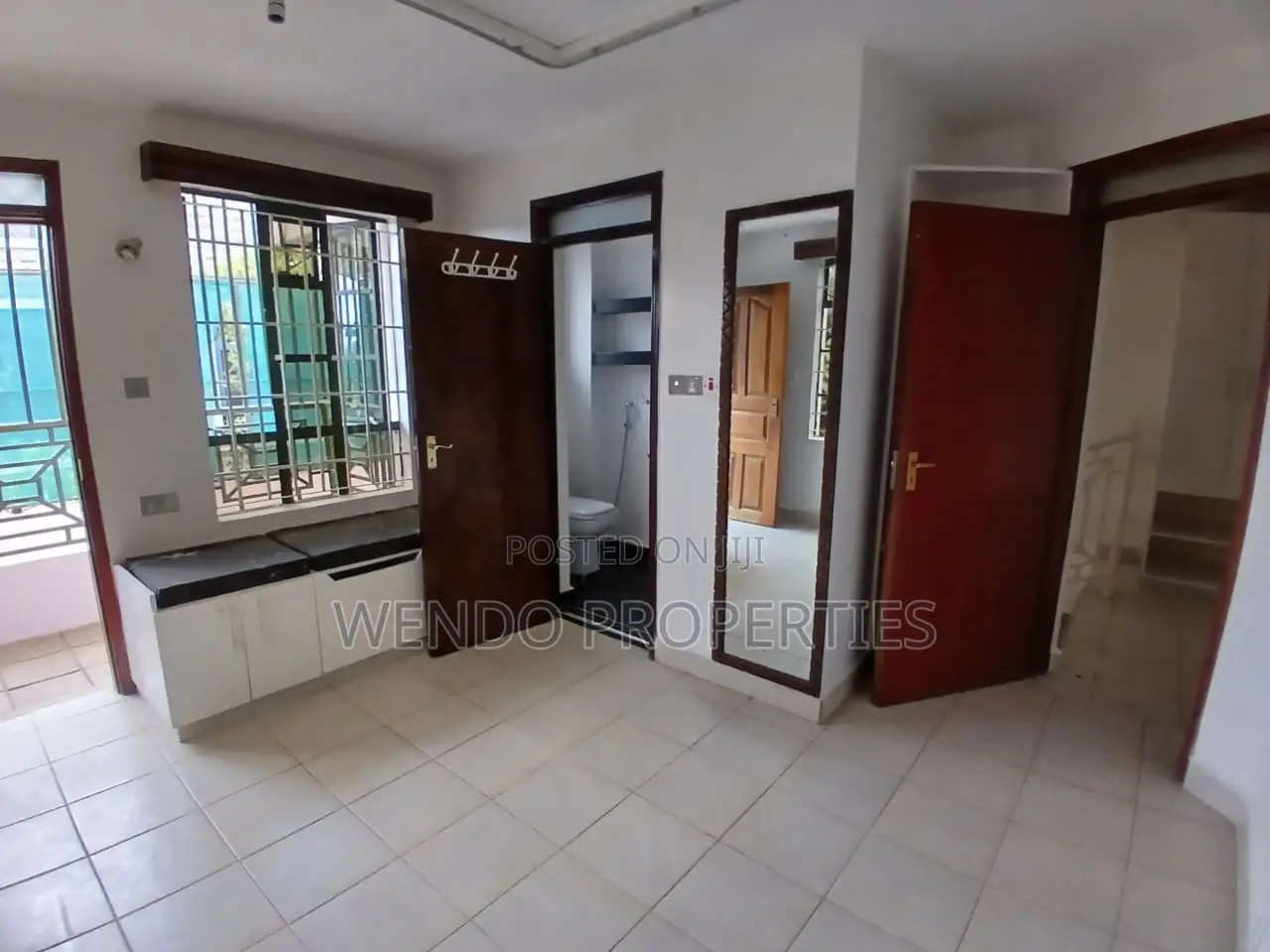 2bdrm Duplex in Karen C for rent