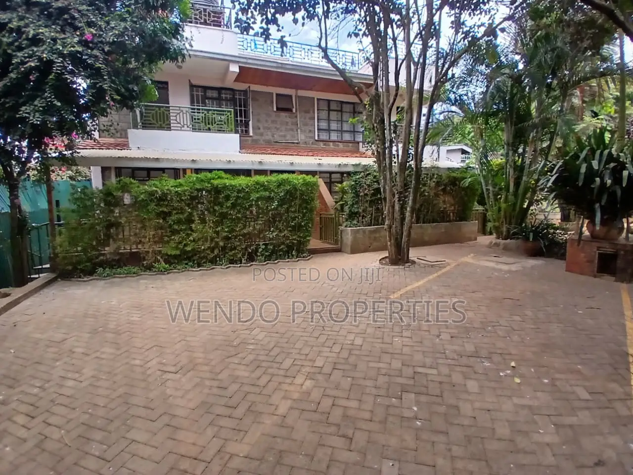 2bdrm Duplex in Karen C for rent