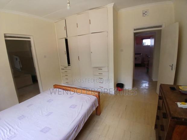 4bdrm Bungalow in Hardy for rent - thumbnail 15