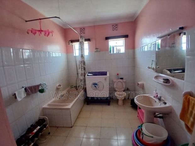 4bdrm Bungalow in Hardy for rent - thumbnail 13