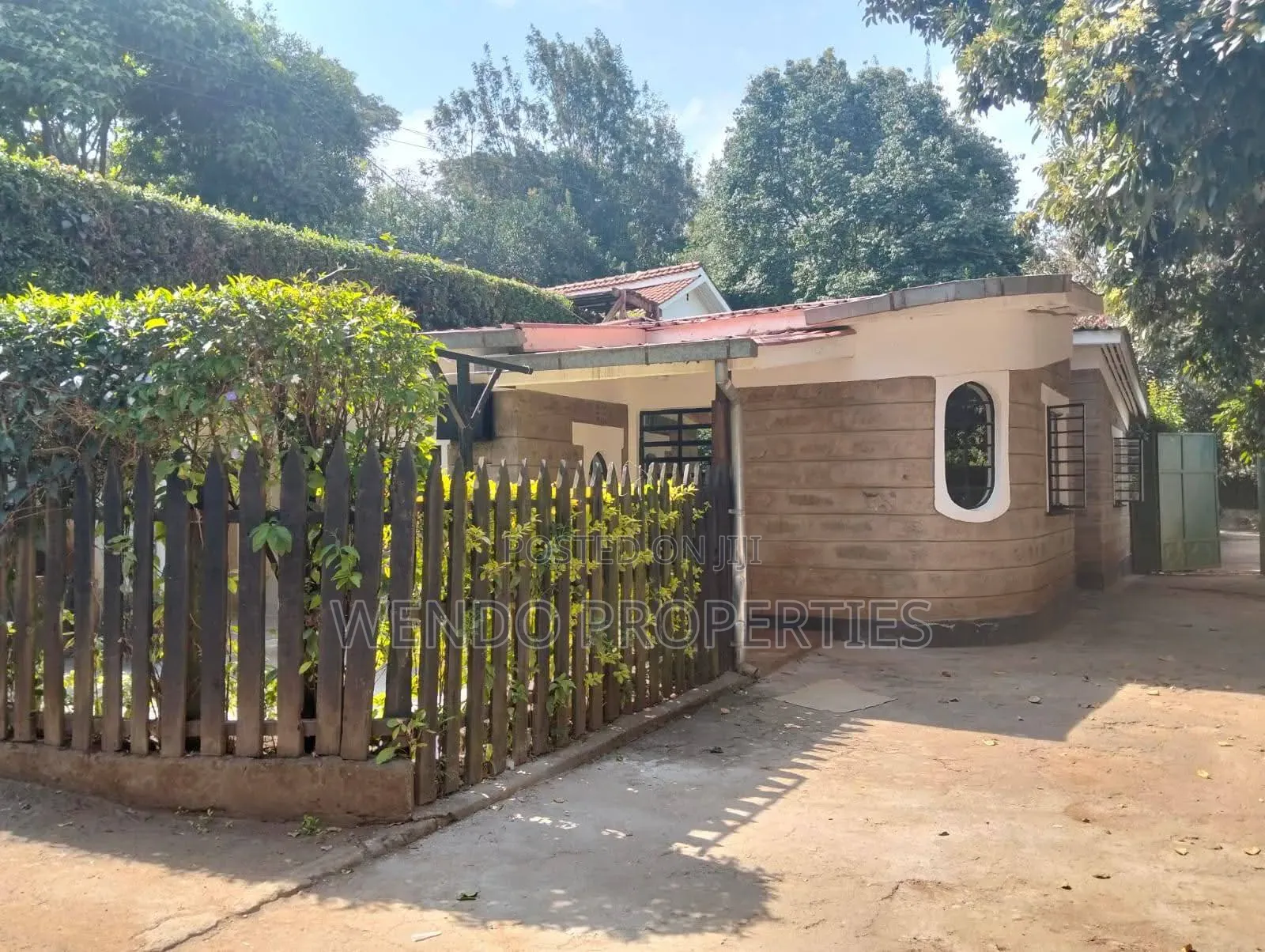 2bdrm Bungalow in Karen for rent