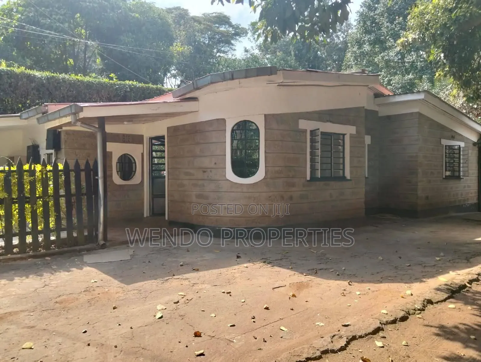 2bdrm Bungalow in Karen for rent