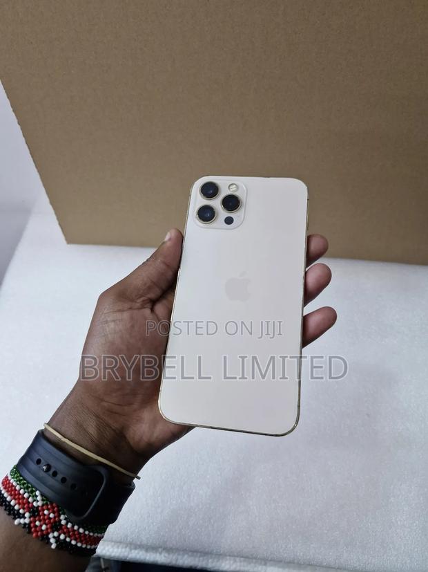 Apple iPhone 12 Pro Max 256 GB Gold - thumbnail 4
