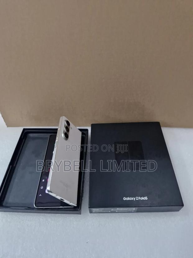 Samsung Galaxy Z Fold 5 512 GB White - thumbnail 9