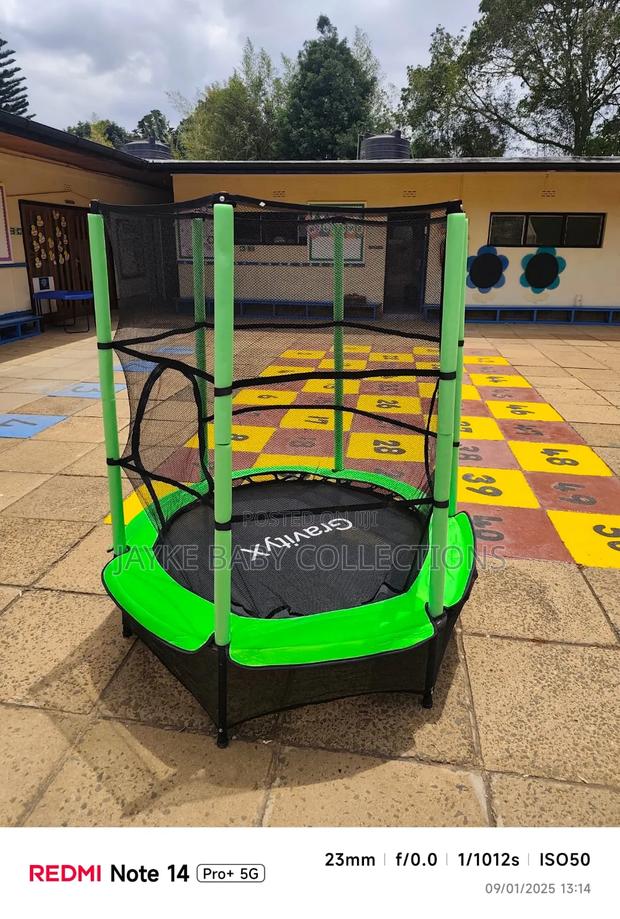 Trampoline With Safety Net Ladder – Kids Adults