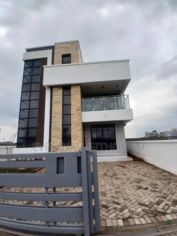 5bdrm Maisonette in Kamakis for sale