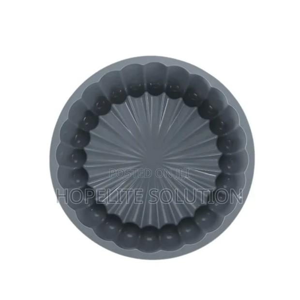 Round Silicon Baking Tin - thumbnail 3