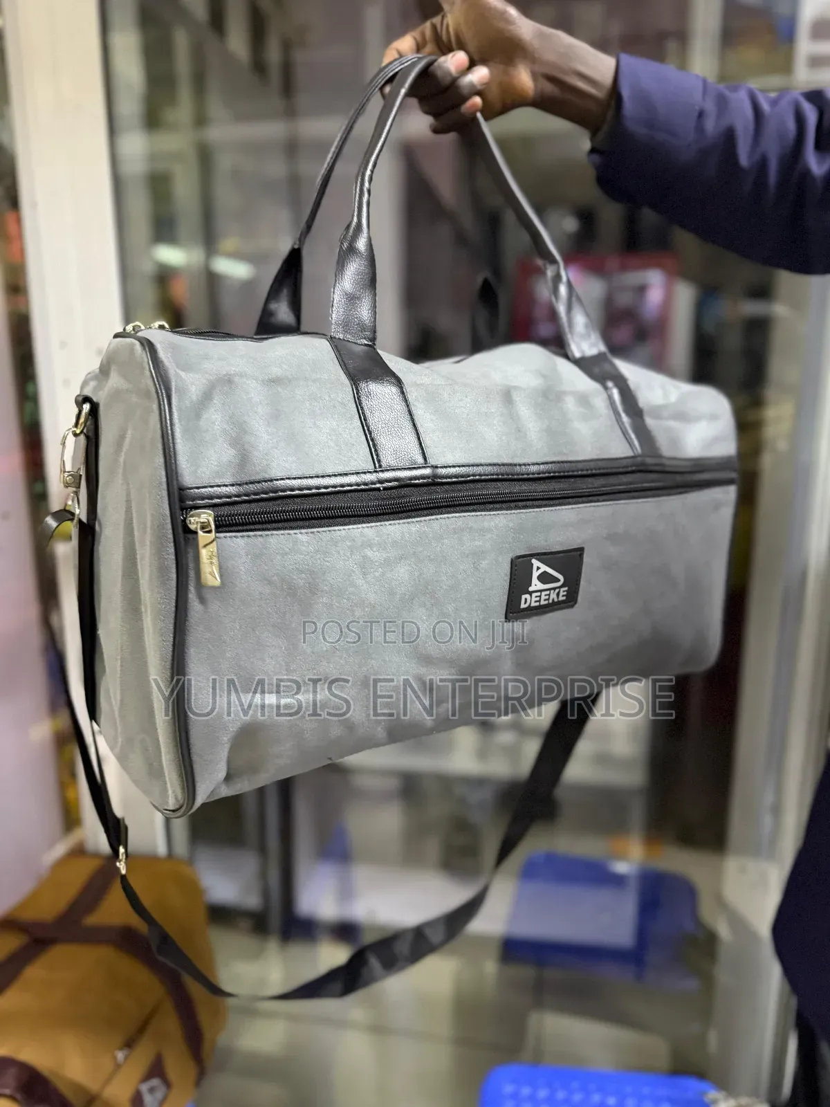 Medium Size Quality Stylish Canvas Material Bags
