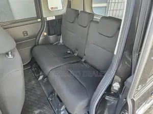 Toyota Roomy 2018 Black