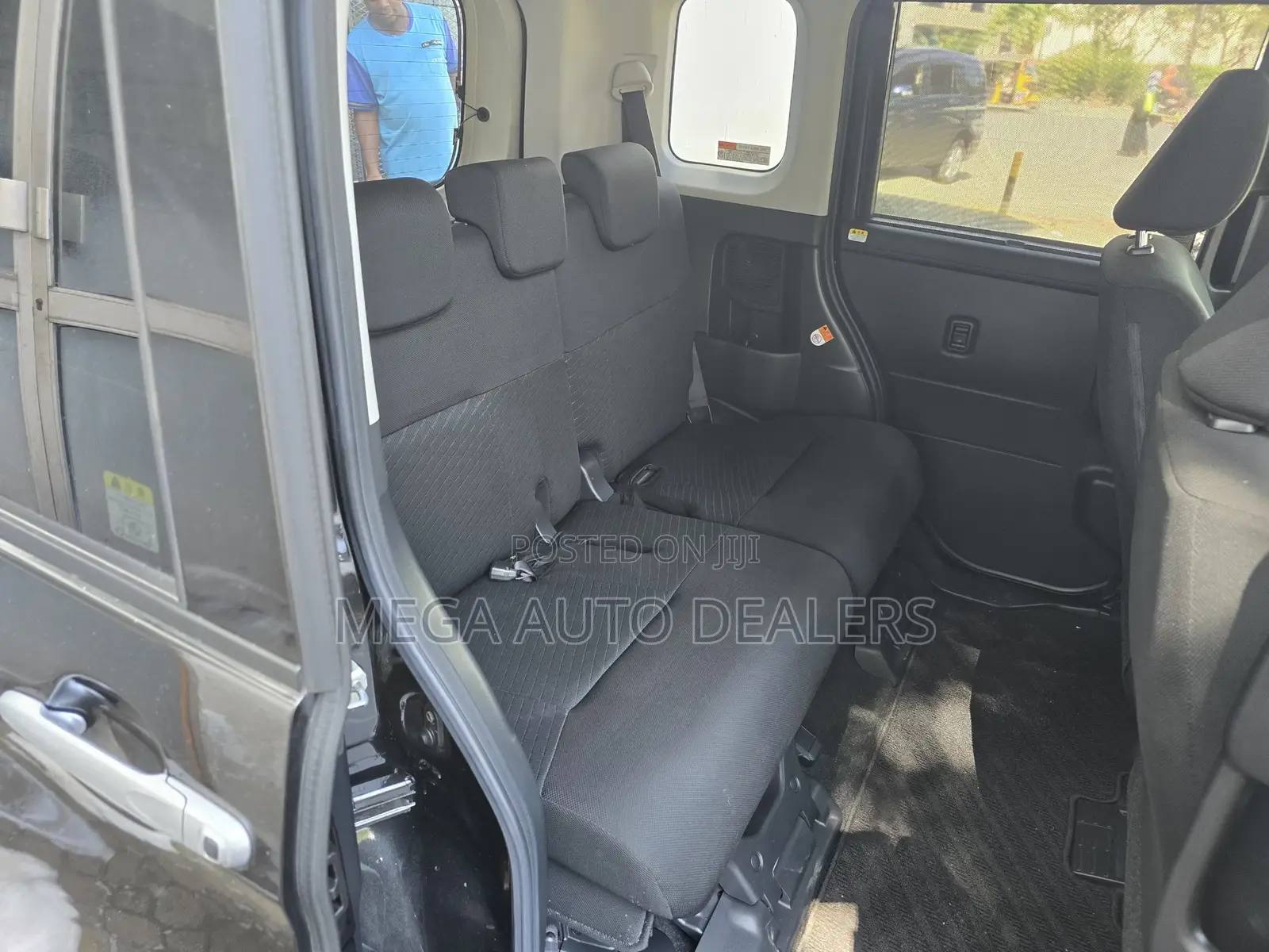 Toyota Roomy 2018 Black