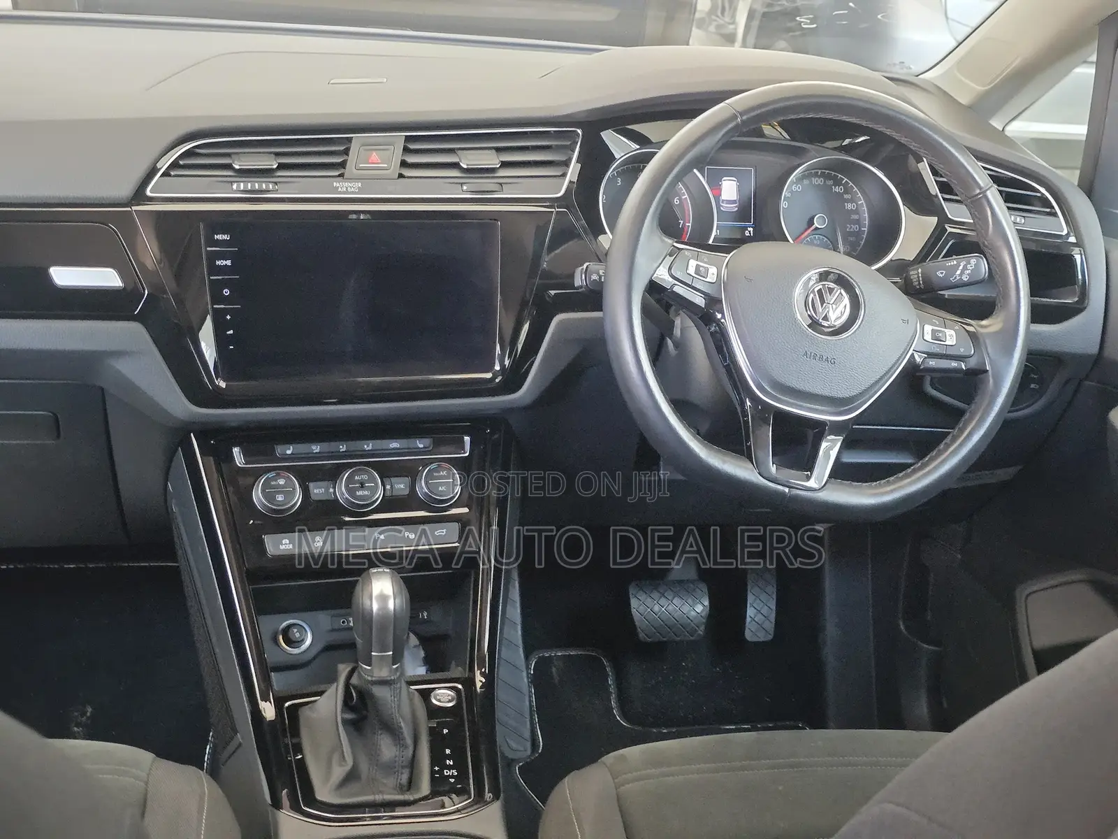 Volkswagen Touran 2018 Blue