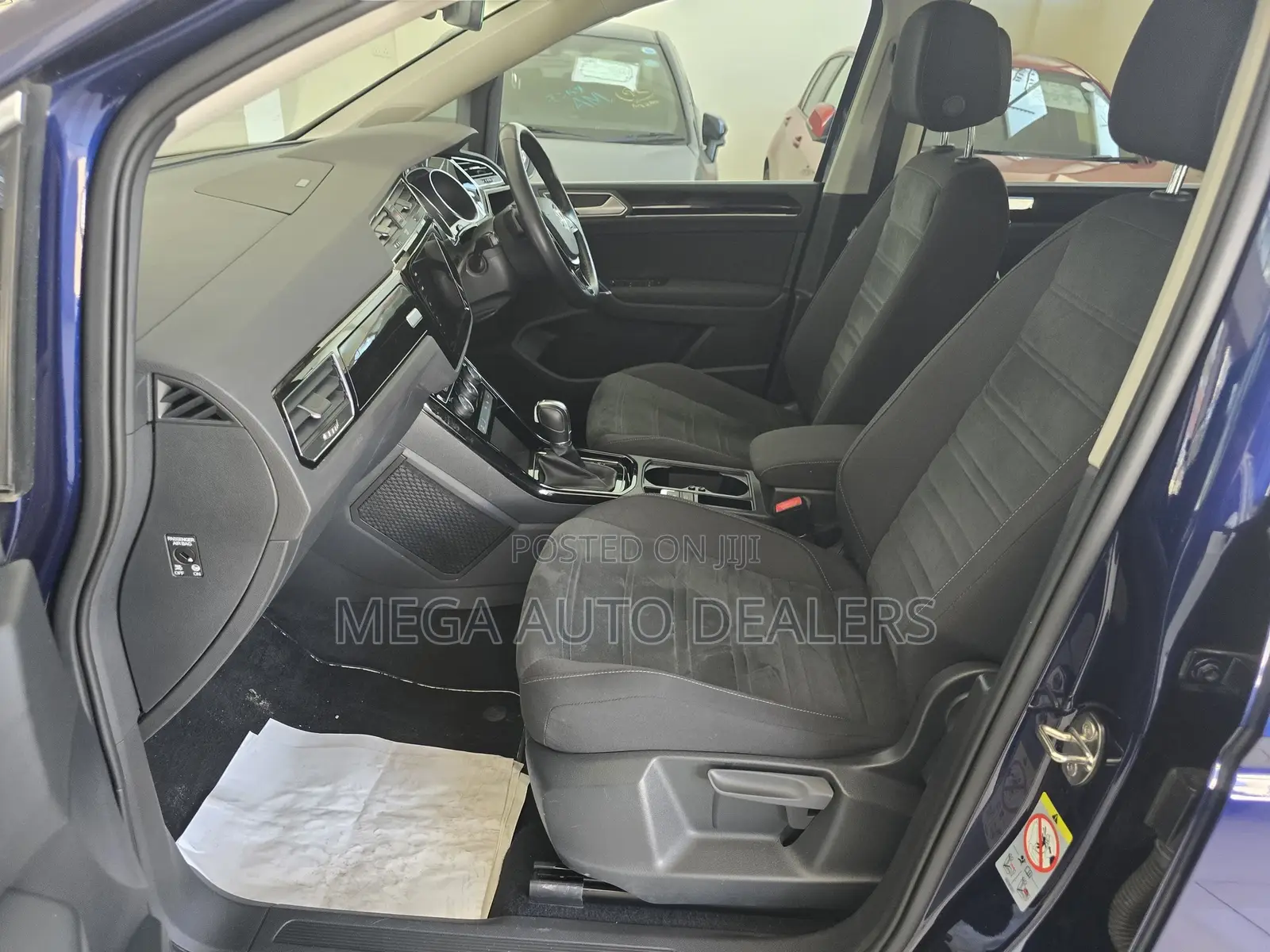 Volkswagen Touran 2018 Blue