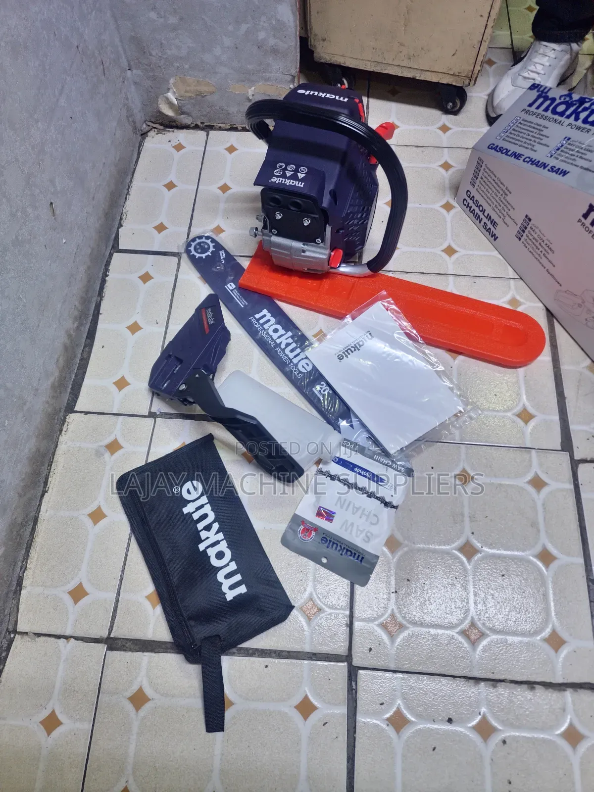 Makute Gasoline Power Saw 2600w