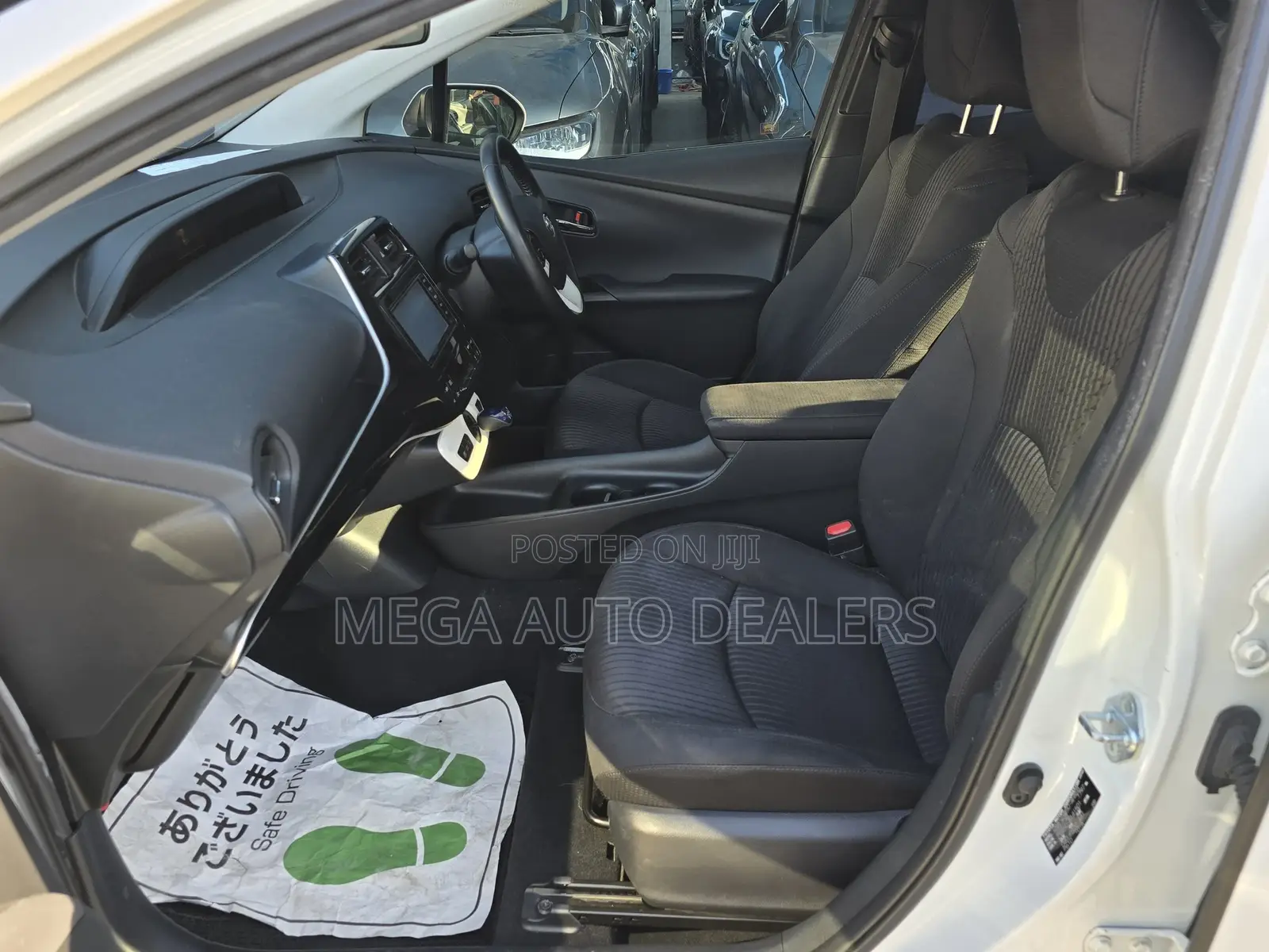 Toyota Prius 2018 White