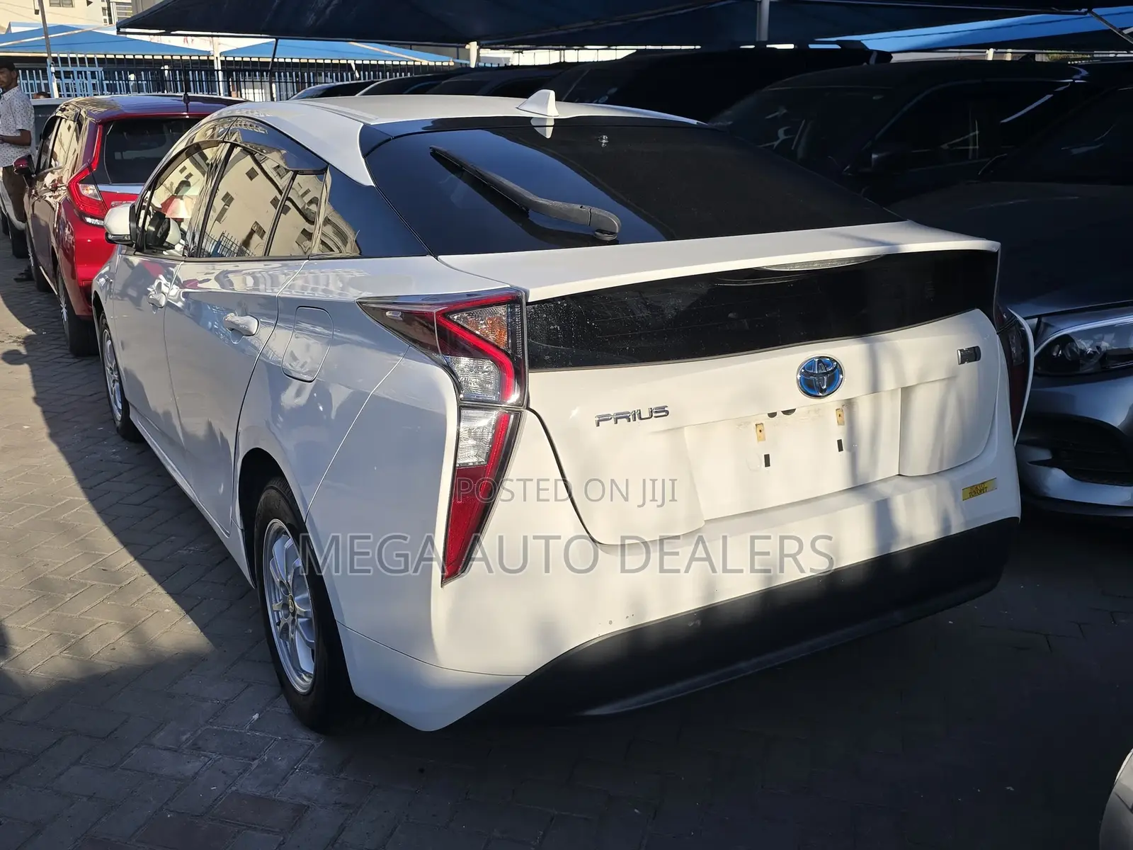 Toyota Prius 2018 White