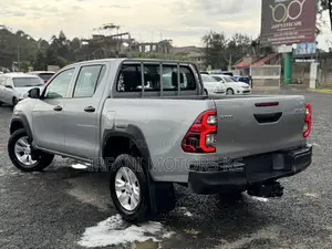 Toyota Hilux 2.4 Diesel 2020 Silver