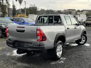 Toyota Hilux 2.4 Diesel 2020 Silver