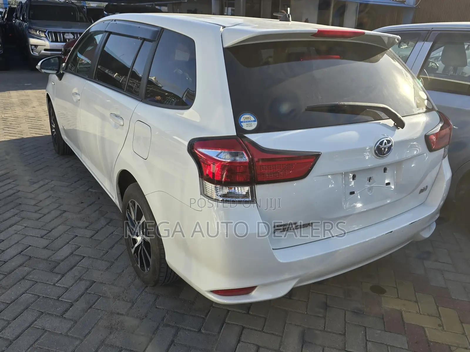 Toyota Corolla Fielder 2018 White