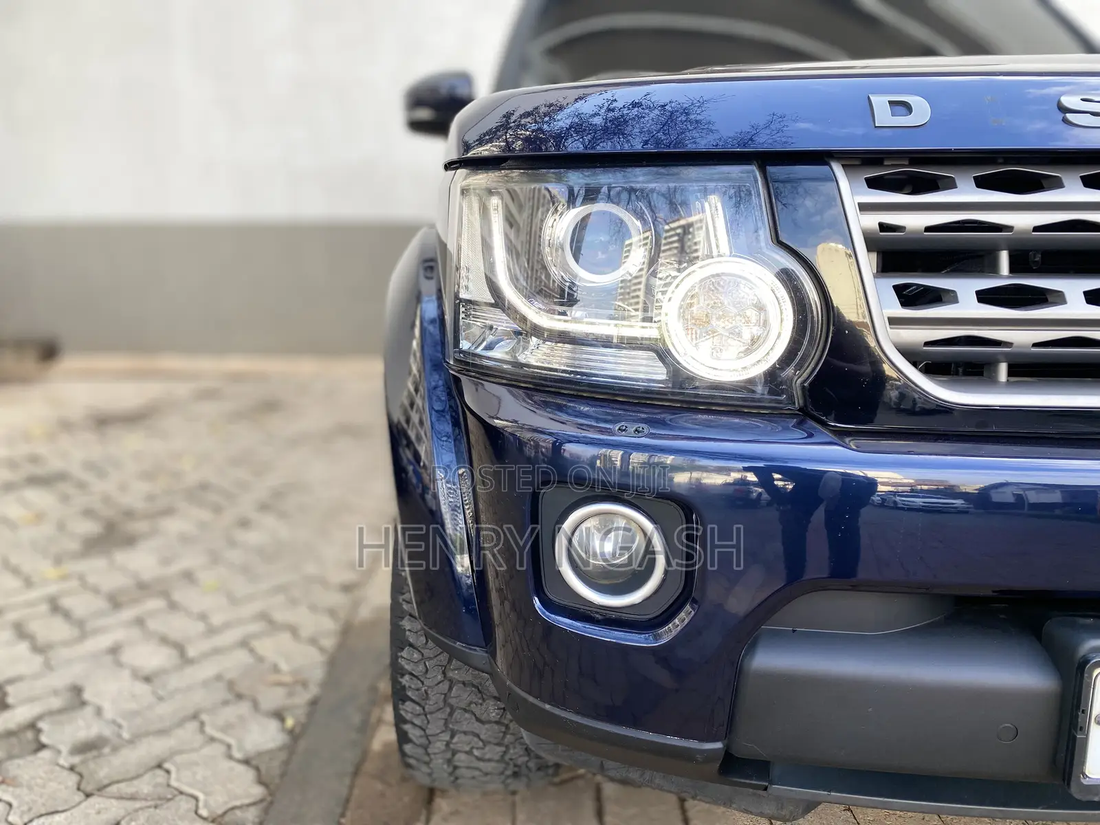 Land Rover Discovery 2015 Blue