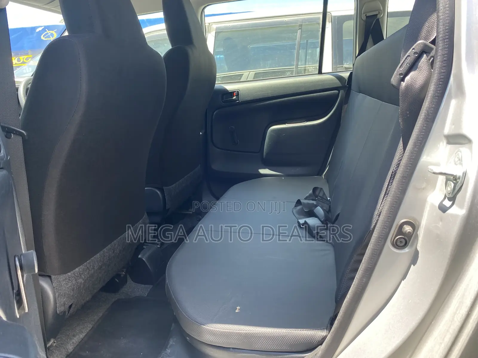 Toyota Probox 2018 Silver