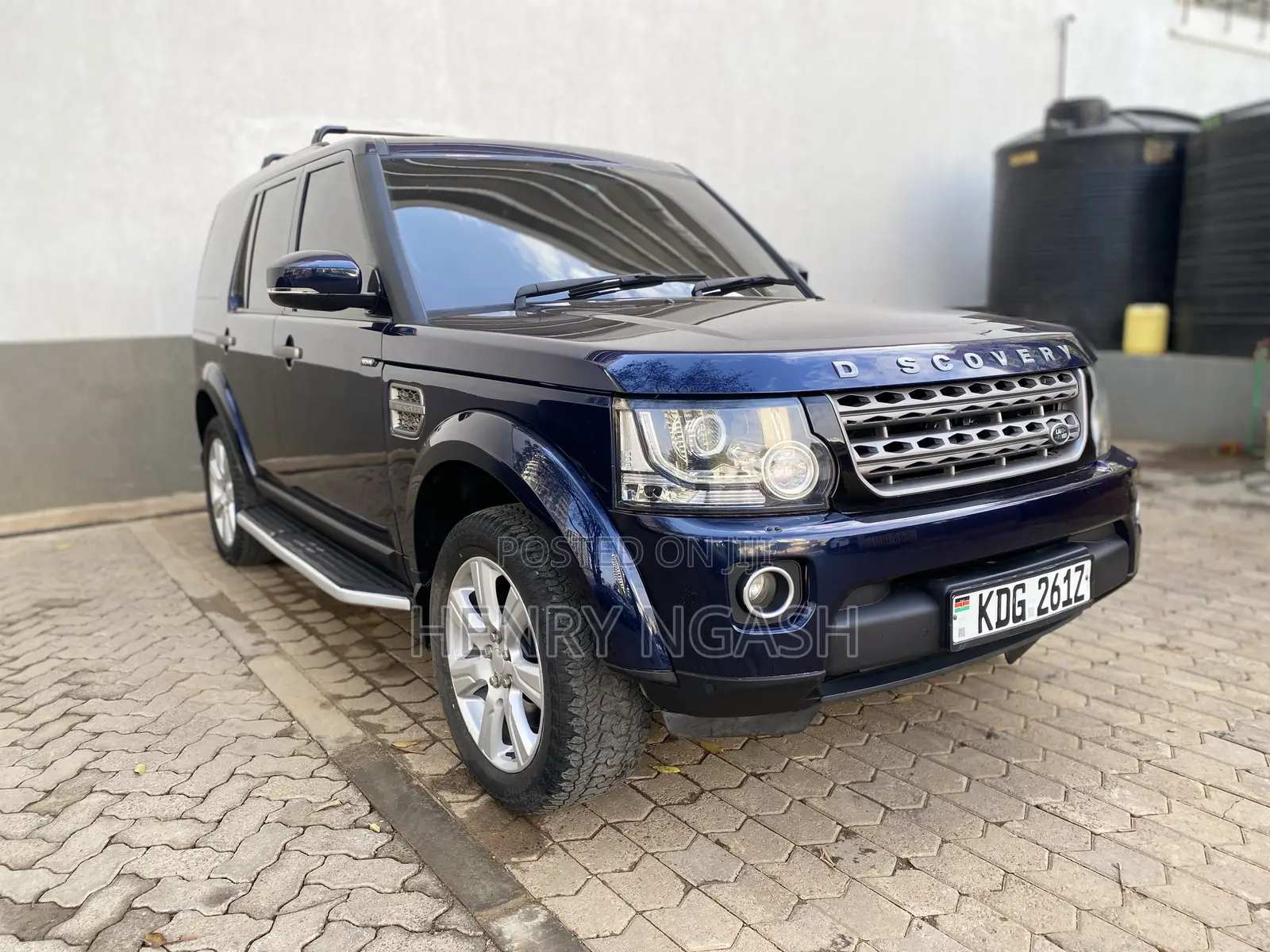 Land Rover Discovery 2015 Blue