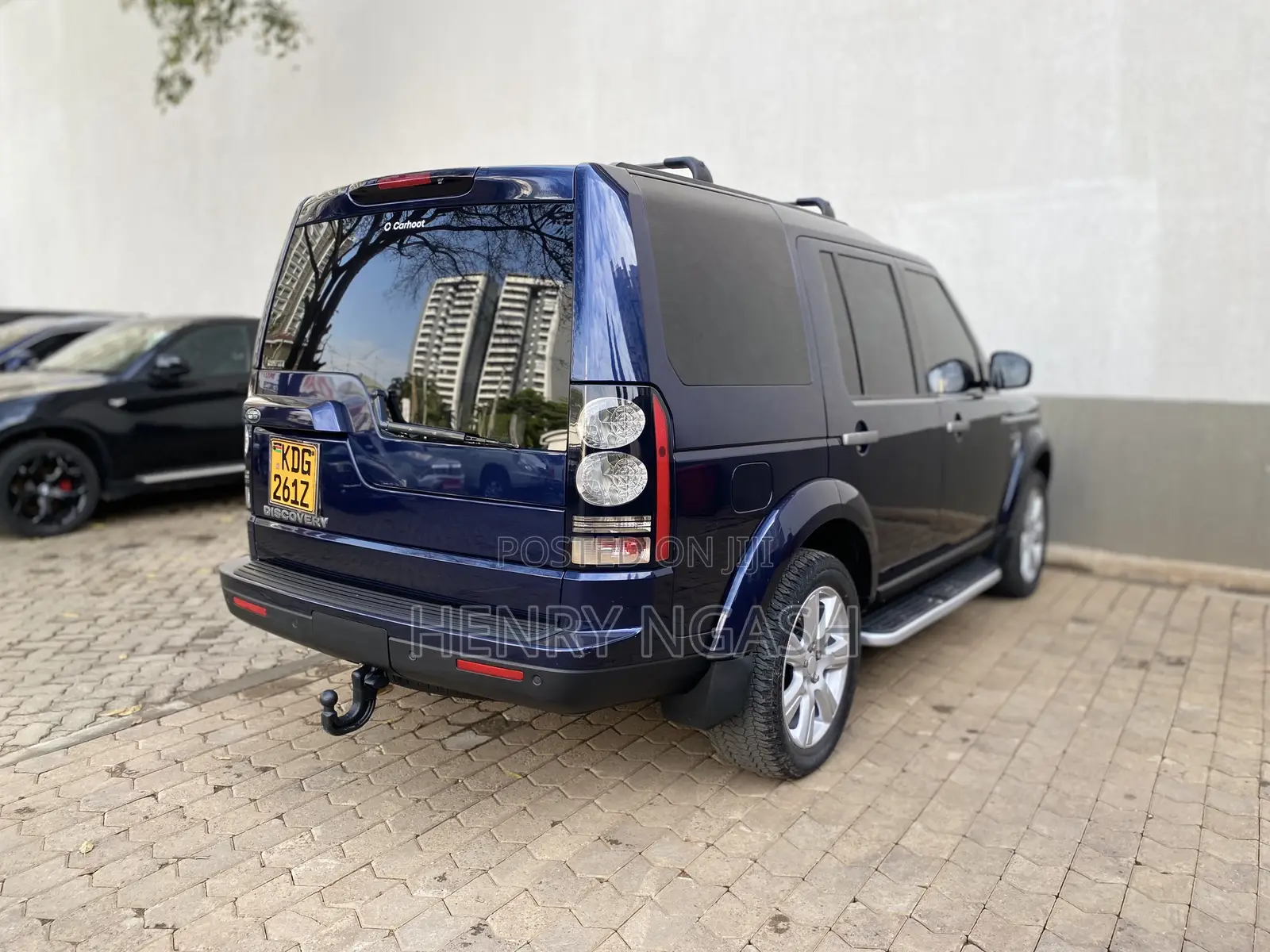 Land Rover Discovery 2015 Blue